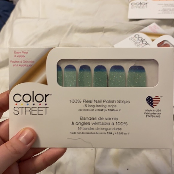 Color street - Picture 14 of 17